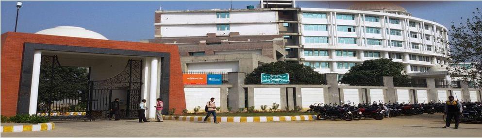 Shri Venkateshwara University Amroha Academic Building photo 6